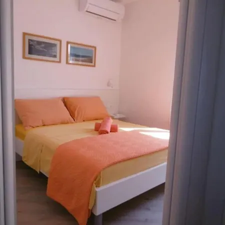Casa Istria Al Mare 2 * Karpinjan