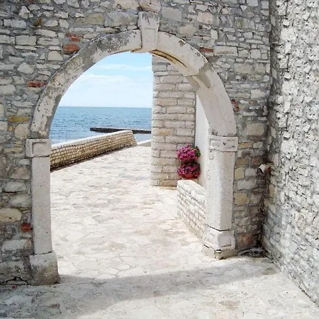 Casa Istria Al Mare 2 * Karpinjan