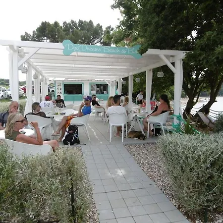 Semesterbostad Casa Istria Al Mare 2 Karpinjan